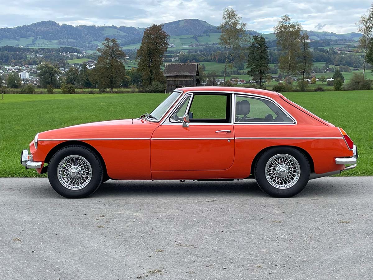 MG B GT Coupé Orange 1973