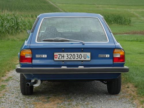 lancia beta 1600 HPE bleu antibes 1976 0004 5