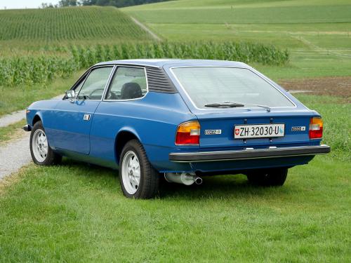 lancia beta 1600 HPE bleu antibes 1976 0005 6