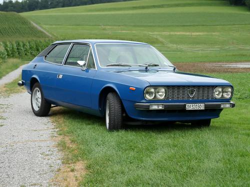 lancia beta 1600 HPE bleu antibes 1976 0008 9