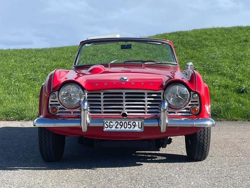 triumph tr4 roadster rot 1963 2024 0004 IMG 5